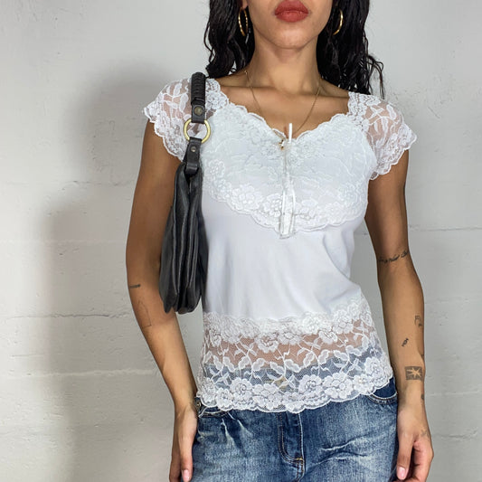 Vintage 2000's Coquette Top with Lace and Ribbon Detail (M)