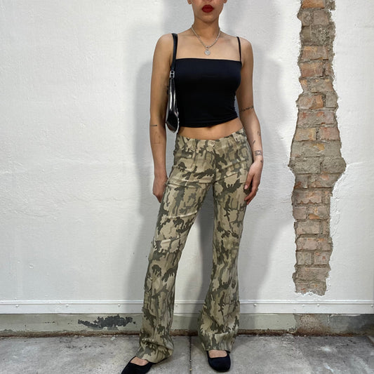 Vintage 90's Streetstyle Camo Print Flared Pants (S)