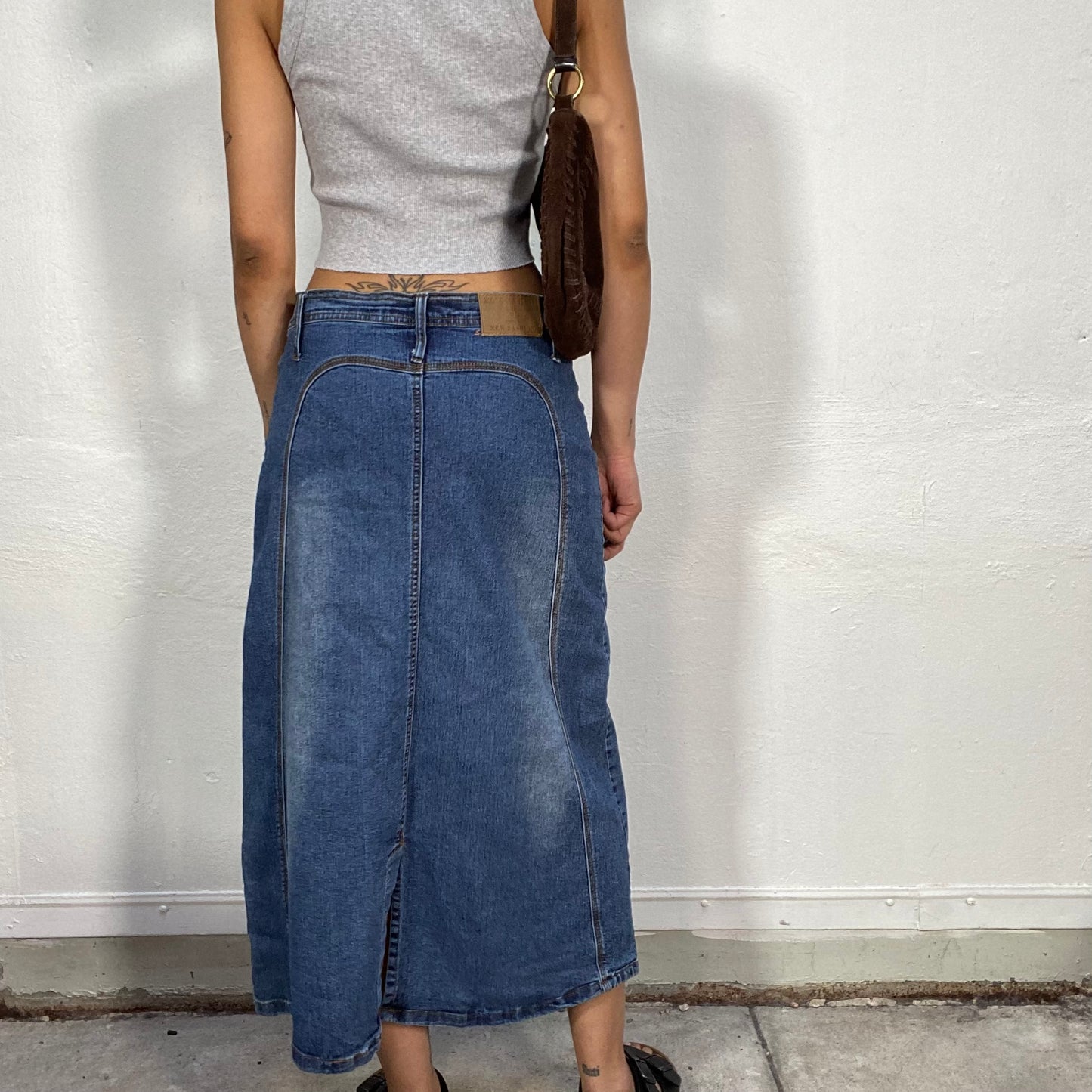 Vintage 2000's Cow-Girl Denim Maxi Skirt with Brown Tie Detail (M/L)