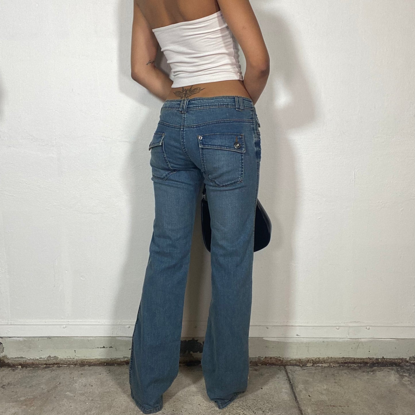 Vintage 2000's Downtown Girl Dark Denim Straight Fit Jeans with Ombré Hips Detail (M)