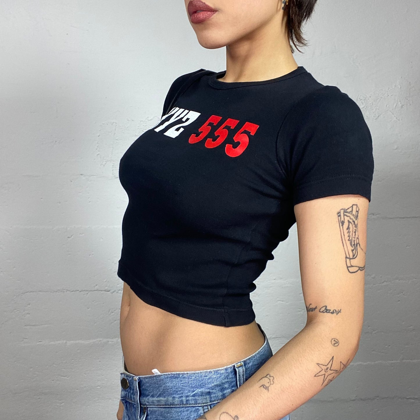 Vintage 2000's Grunge Black Crop Top with Red and White "XYZ 555" Print (S/M)