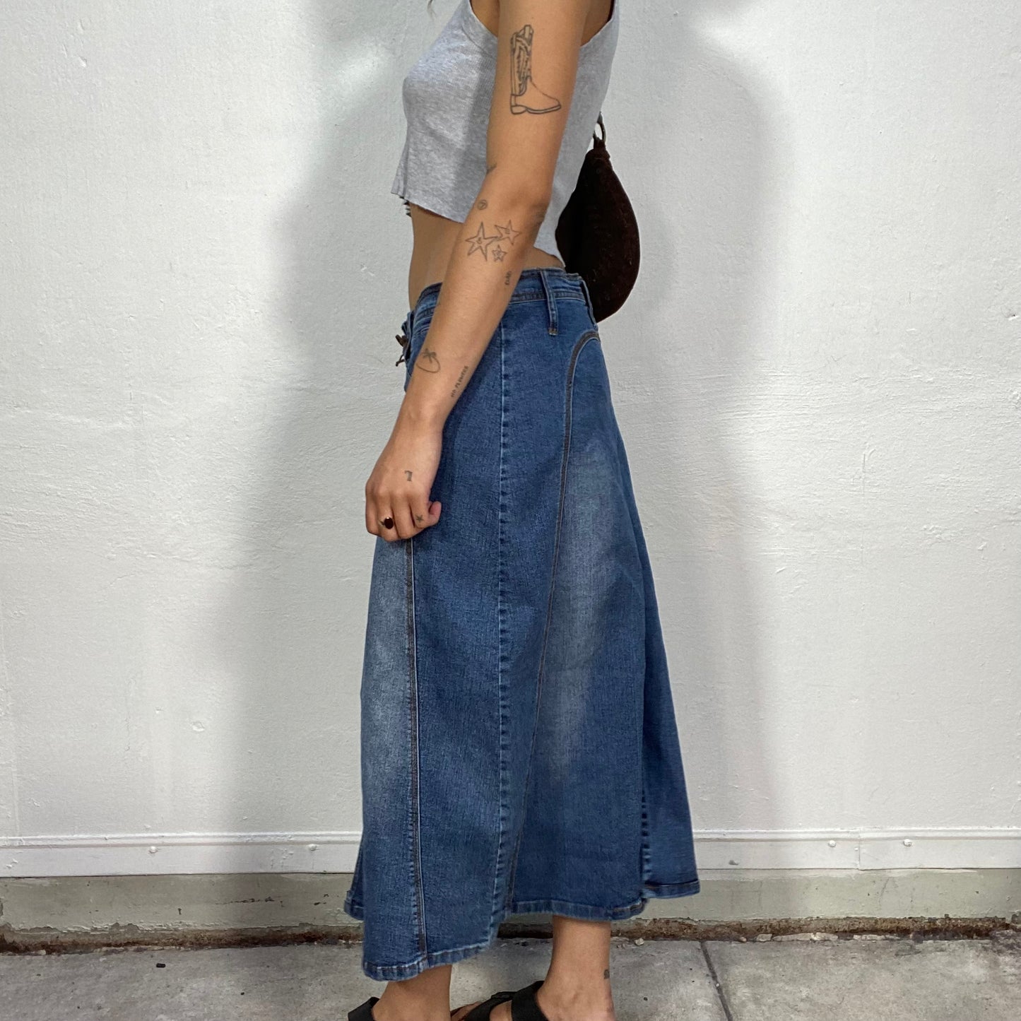 Vintage 2000's Cow-Girl Denim Maxi Skirt with Brown Tie Detail (M/L)