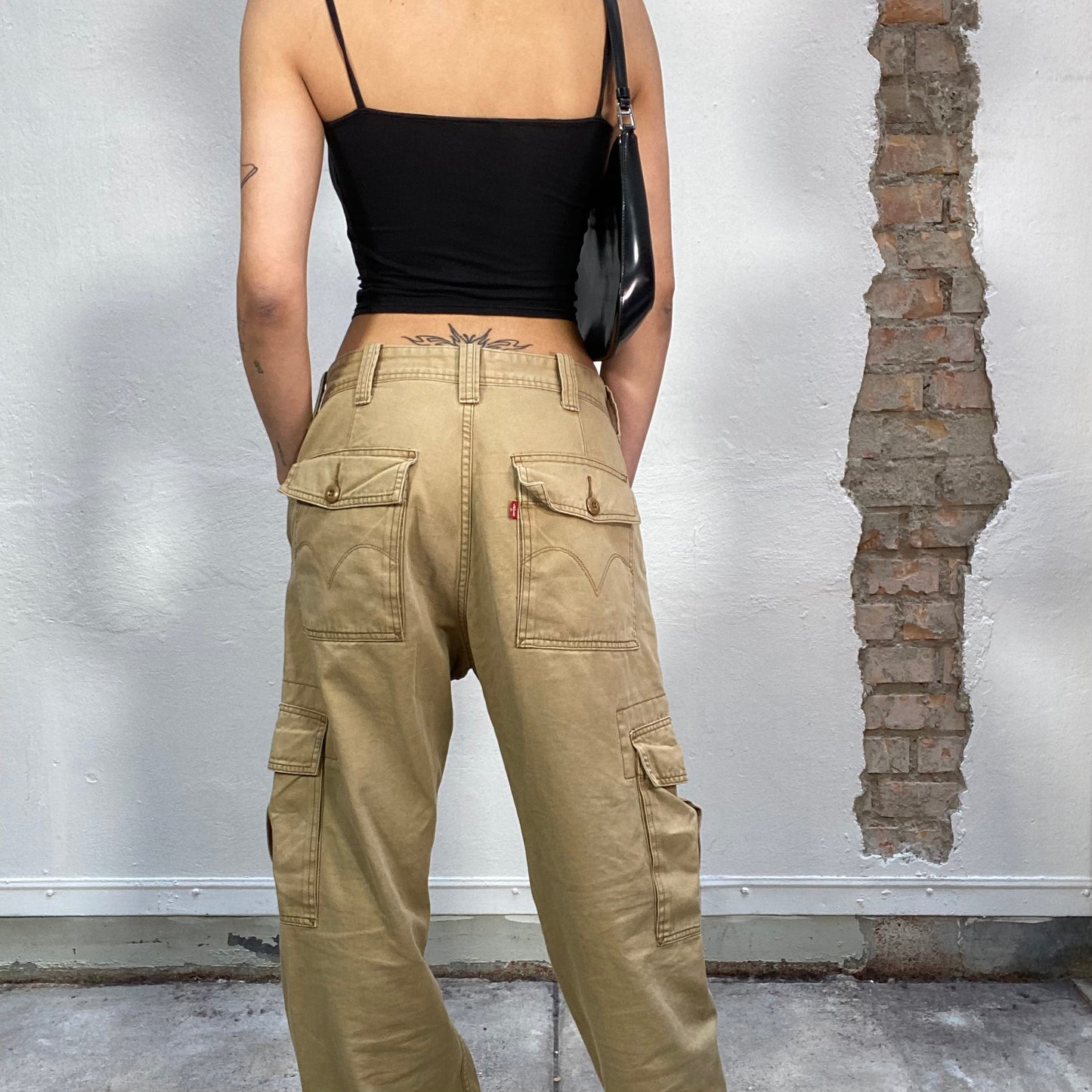 Vintage 90's Levi's Brown Cargo Pants (S/M)