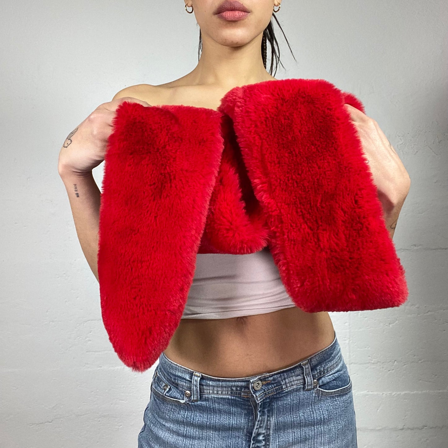 Vintage 2000's Bratz Red Fluffy Scarf