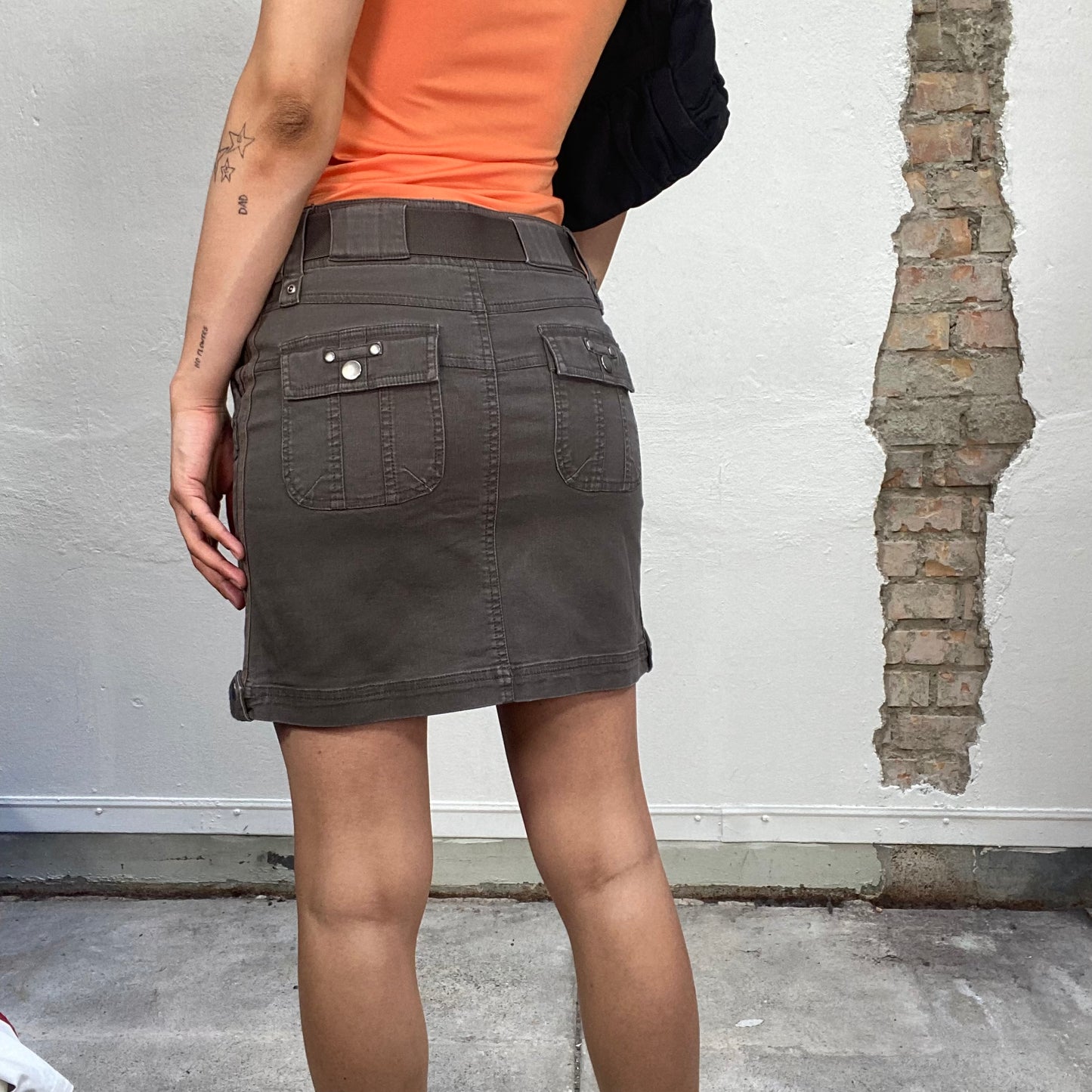 Vintage 90's Streetstyle Grey Midi Skirt with Elastic Waist Belt (S)