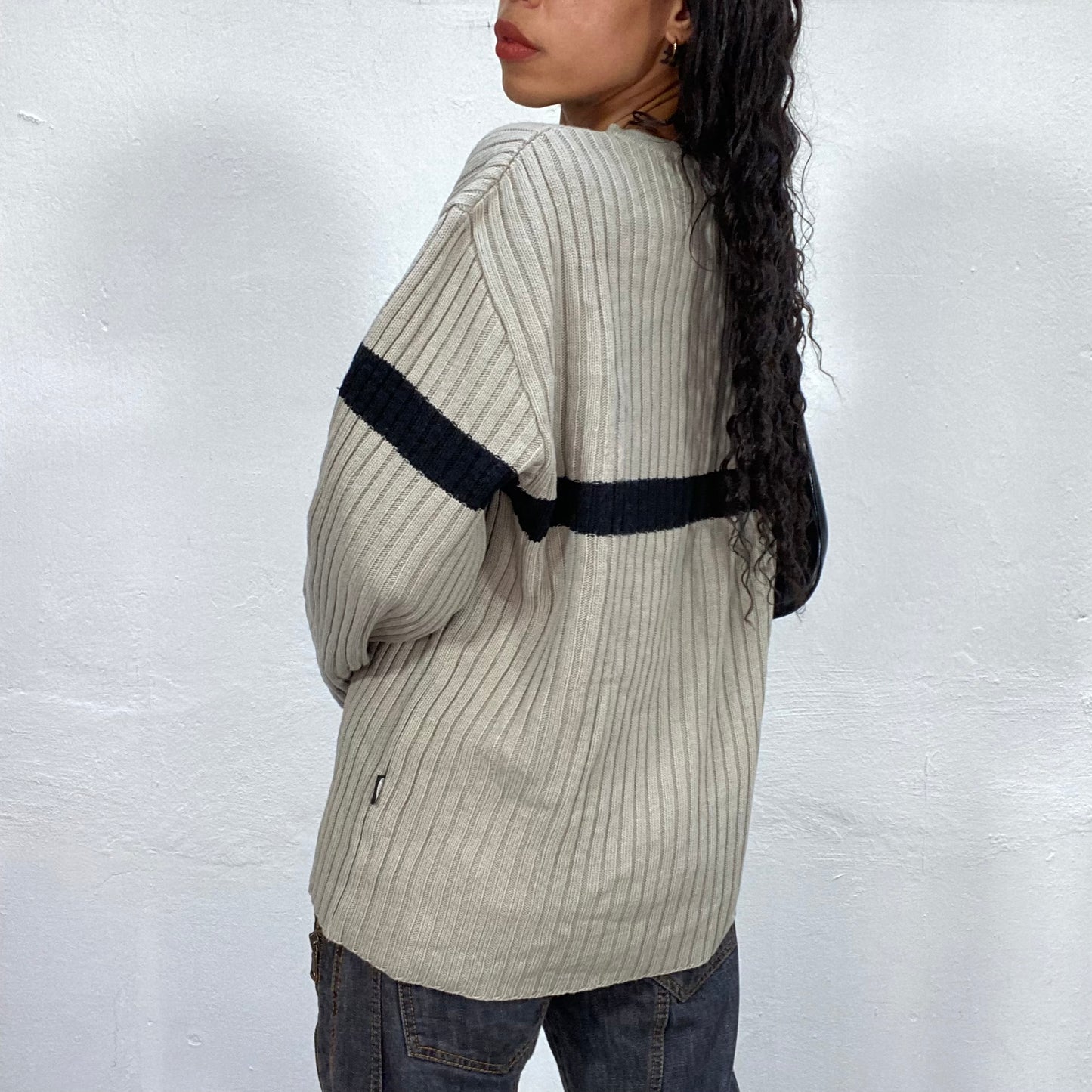 Vintage 90's Streetstyle Ribbed Grey Pullover with Black Line (XL)