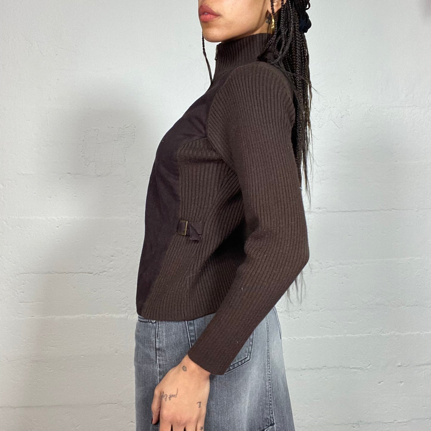 Vintage 2000's Classic Brown Zip Up Ribbed Sweatshirt (S/M)