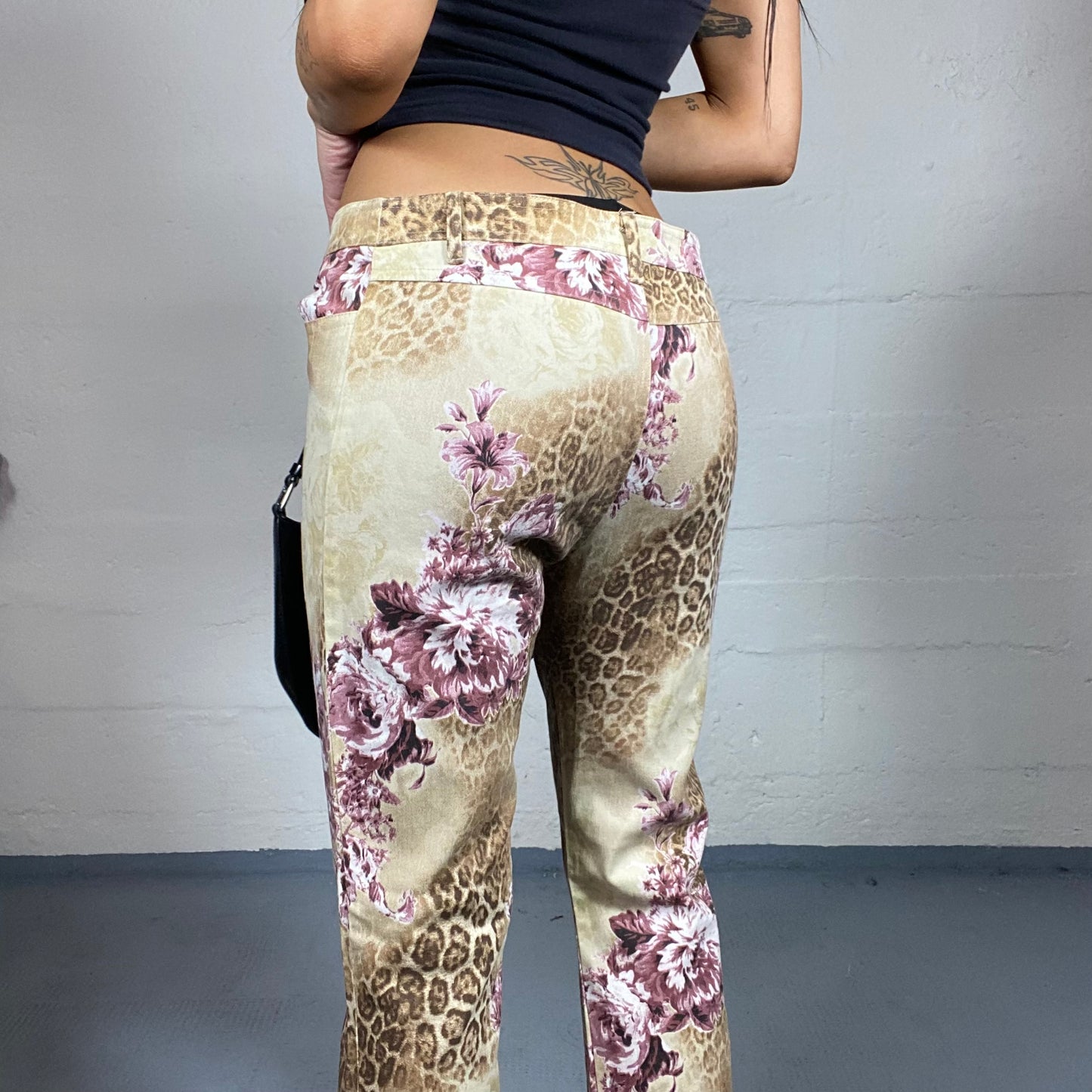 Vintage 2000's Janice Beige Cheetah Print Pants with Maxi Floral Print Detail (S/M)