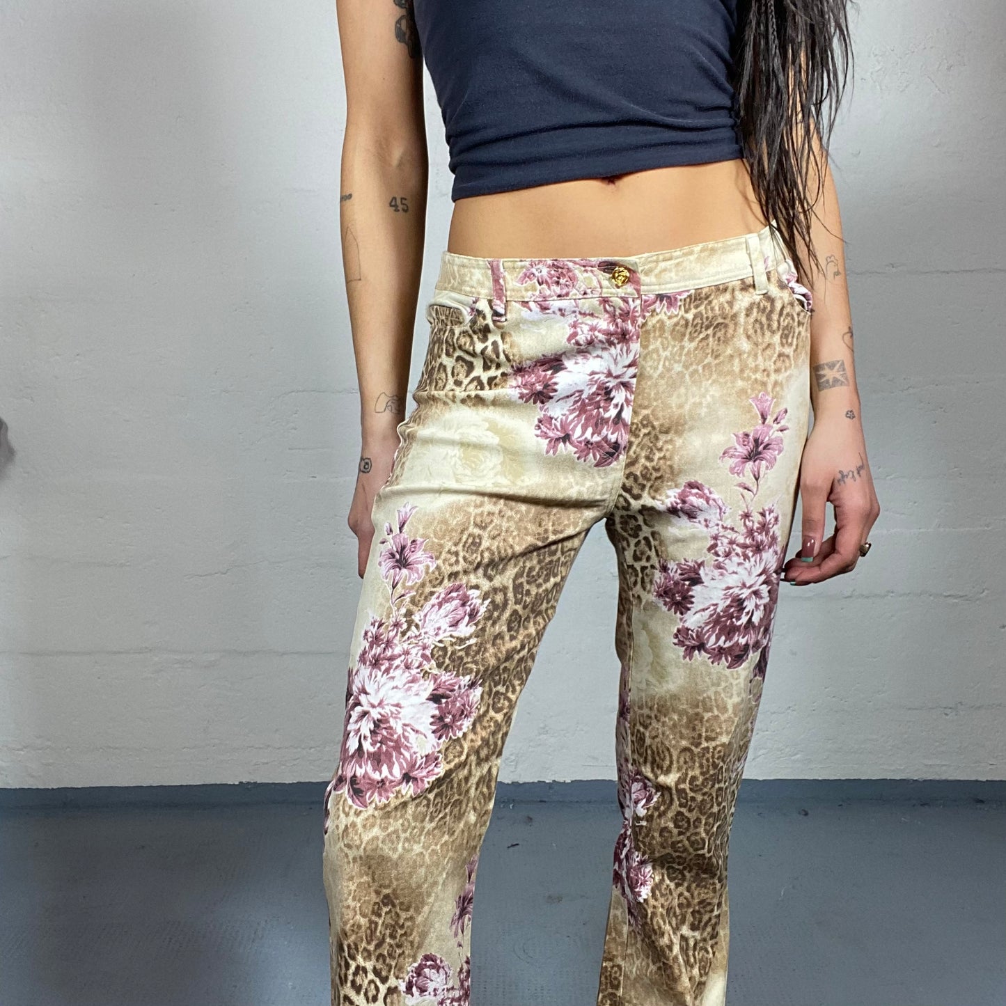 Vintage 2000's Janice Beige Cheetah Print Pants with Maxi Floral Print Detail (S/M)