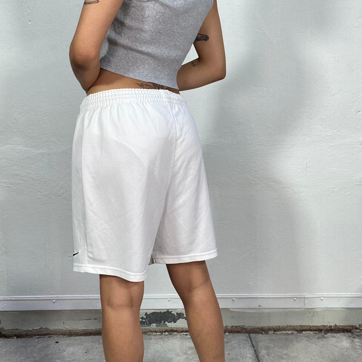 Vintage 90's Nike White Sporty Shorts (M)