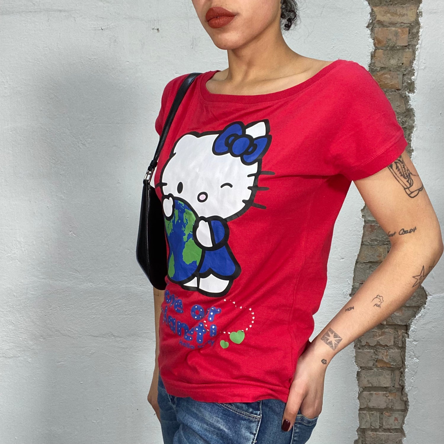 Vintage 2000's Hello Kitty Red Shirt with 'Love our Planet' Print (M) –  Michelle Tamar