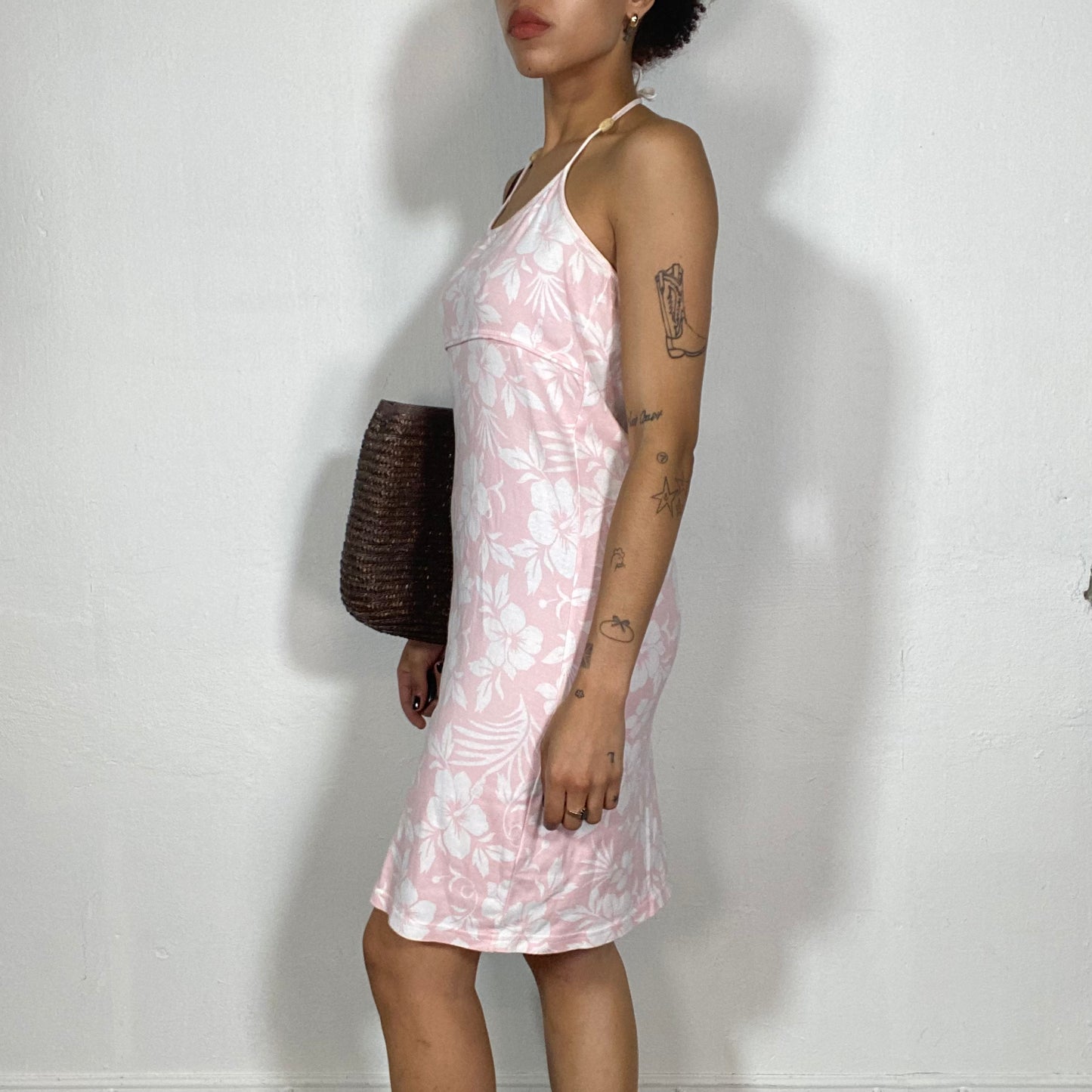 Vintage 2000's Surfer Baby Pink Hibiscus Print Halter Neck Dress (S/M)