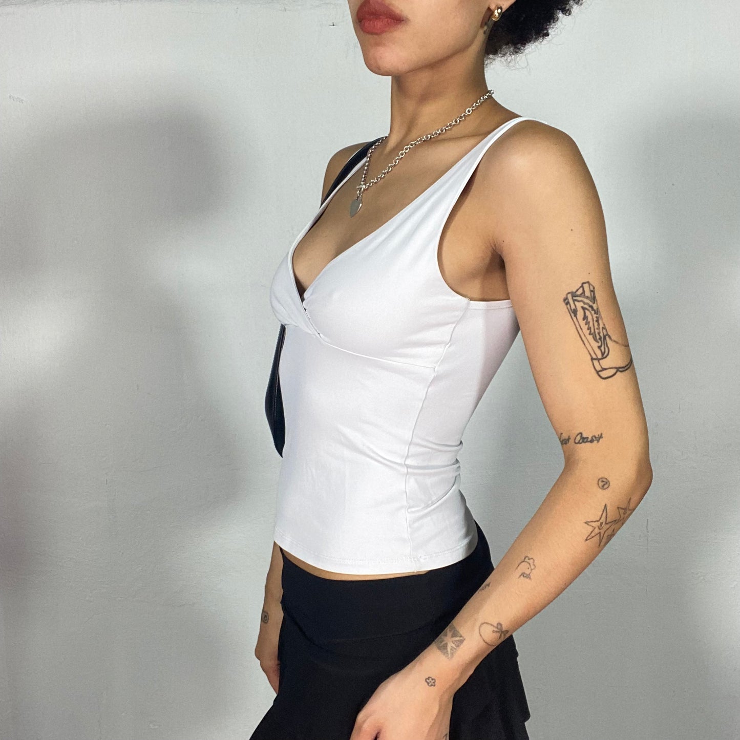 Vintage 90's Soft Girl White V-Neck Tank Top (S)