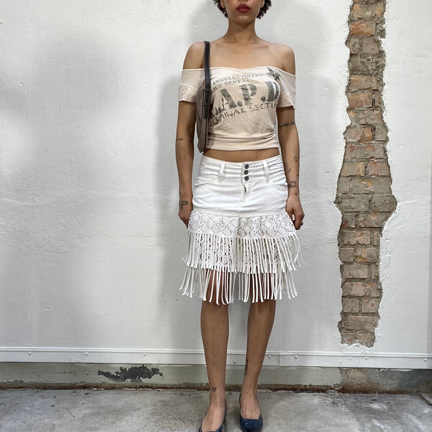 Vintage 2000's Boho White Denim Summer Skirt with Fringes and Lace Details (M)