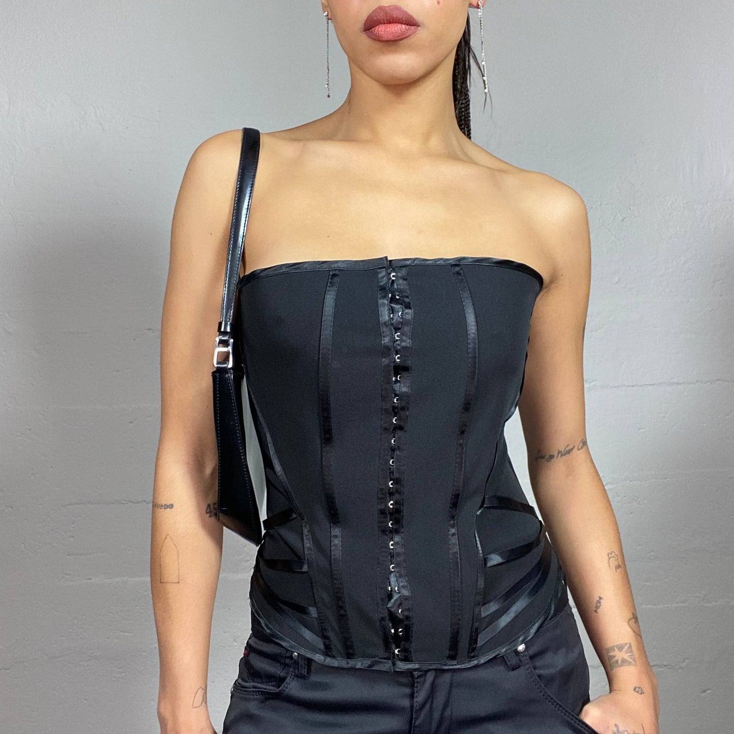 Vintage 2000's Whimsigoth Black Strapless Corset Top with Satin Lace Up Detail (XS)