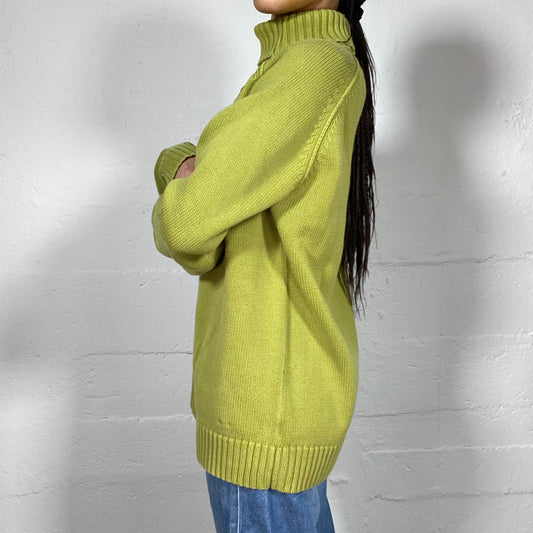 Vintage 90's Winter Lime Green Turtlenck Pullover with Oversize Fit (L)