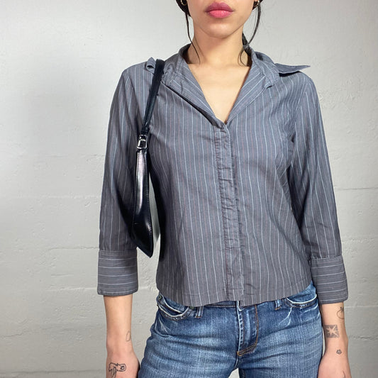 Vintage 2000's Corpcore Grey Longsleeve Shirt with White and Red Pinstripes (M)