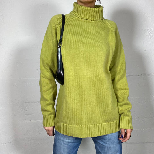 Vintage 90's Winter Lime Green Turtlenck Pullover with Oversize Fit (L)