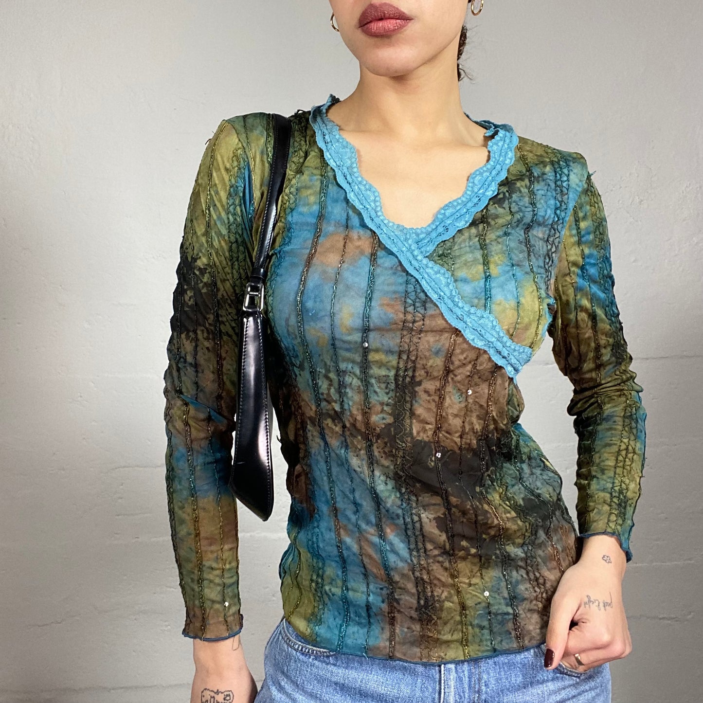 Vintage 2000's Batik Blue Longsleeve Tie Dye Top with Lace Trim Detail (S/M)