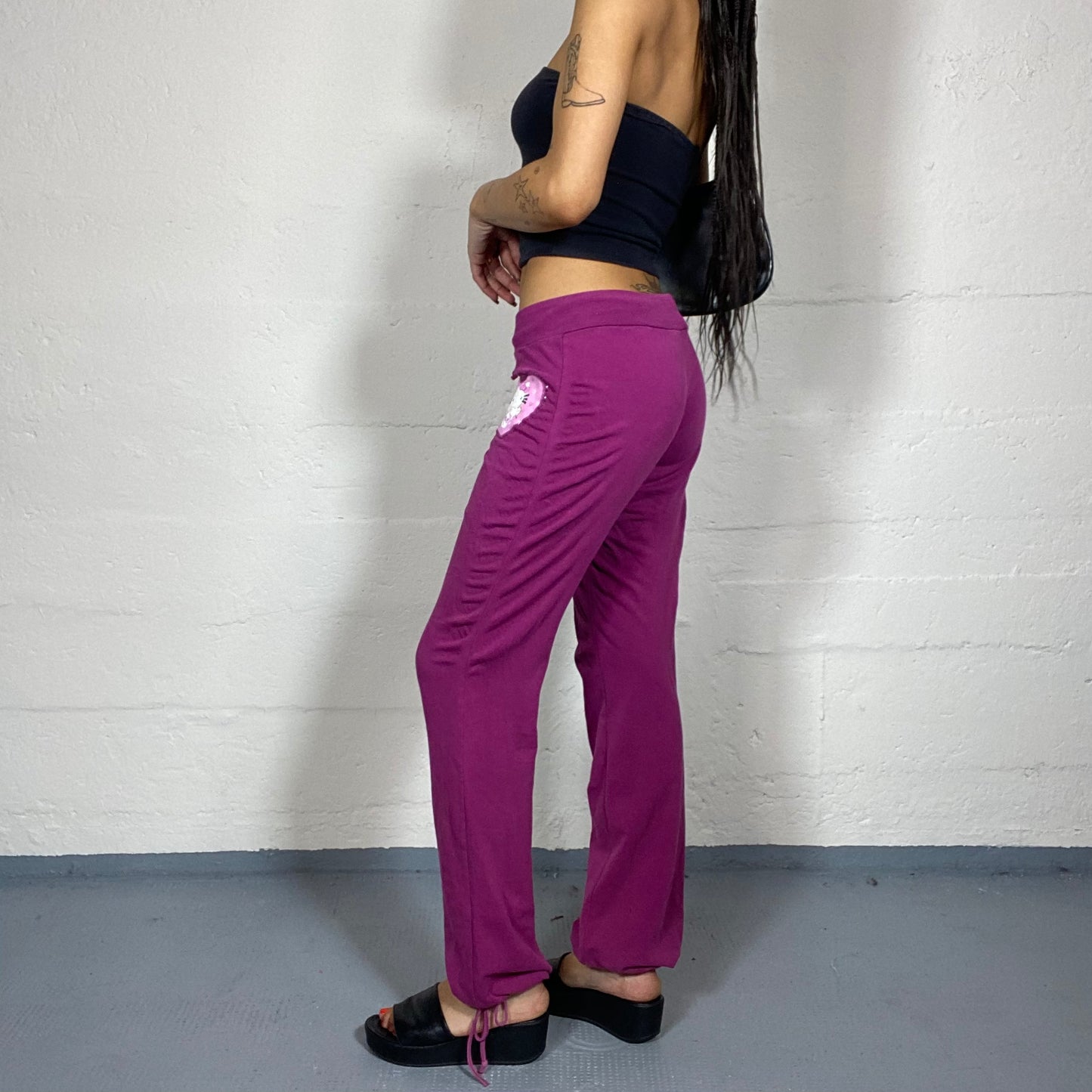 Vintage 2000's Cute Girl Purple Low Waist Velvet Track Pants with Hello Kitty Strass Heart Print Detail (S)