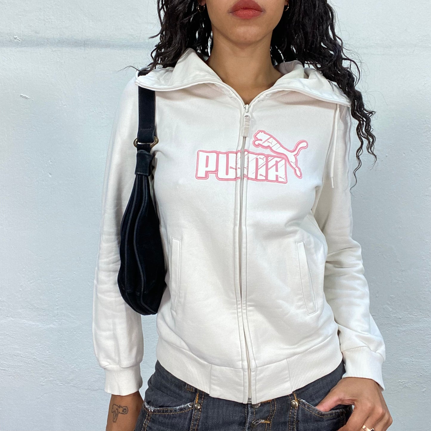 Vintage 2000's Puma Sporty White and Pink Zip Up Sweater (S)