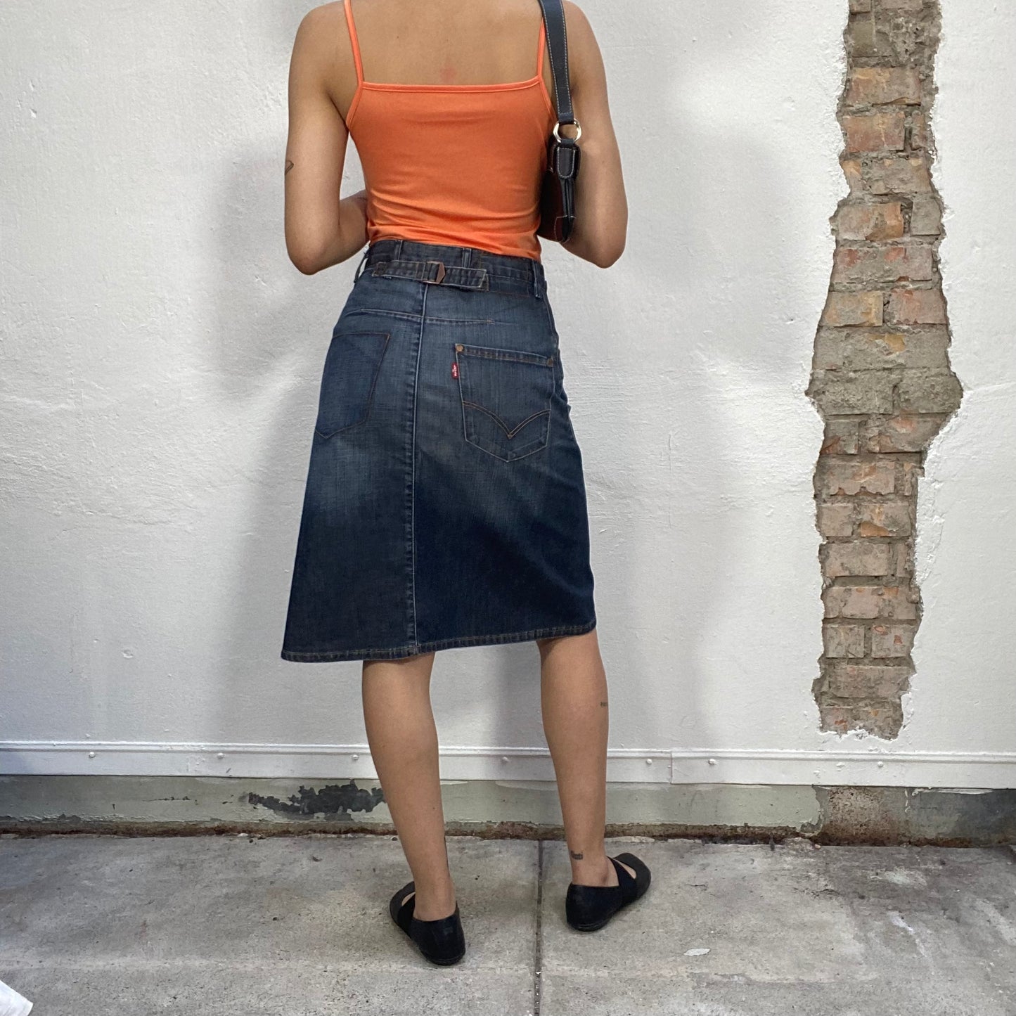 Vintage 90's Levi's Dark Wash Denim Midi Skirt (S)