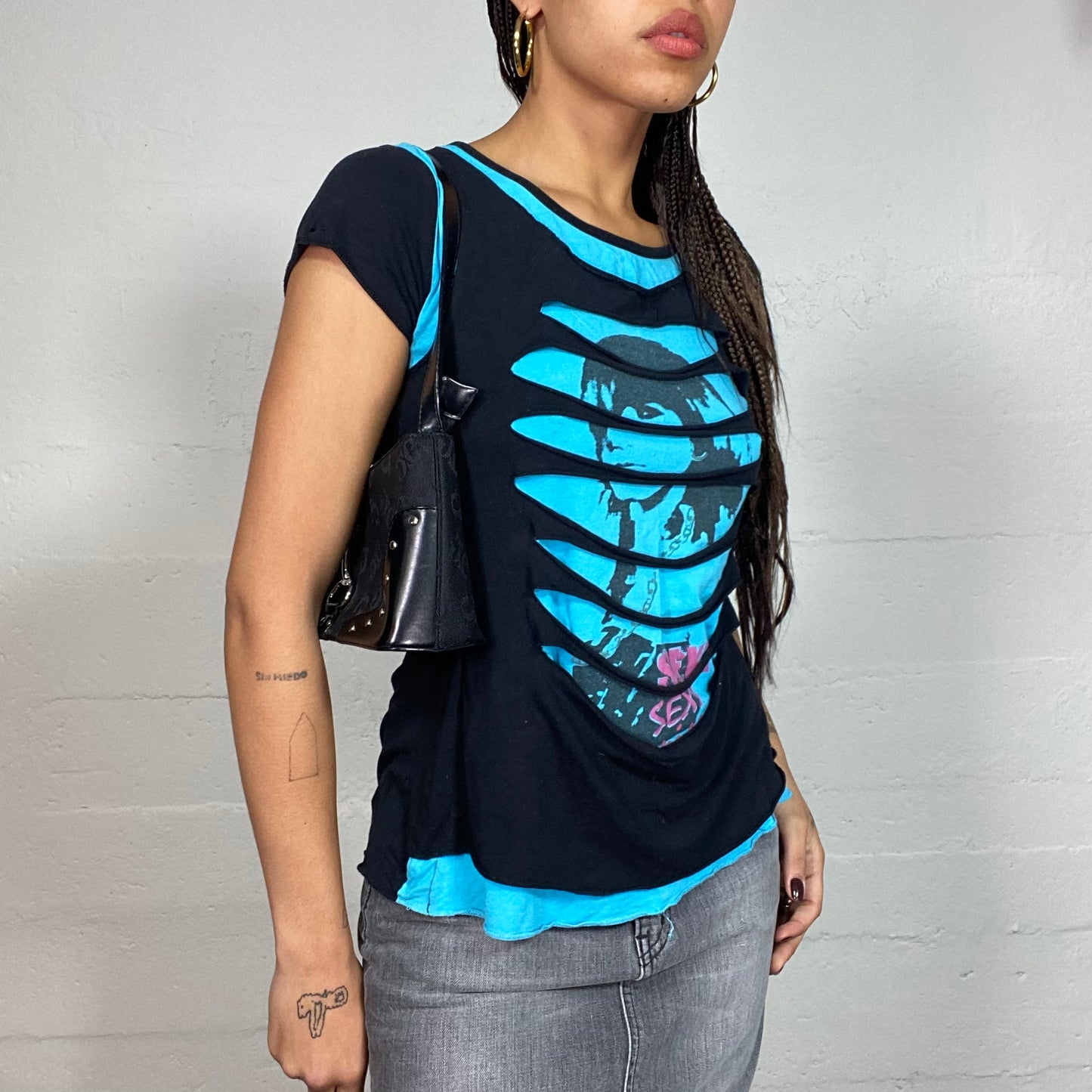 Vintage 2000's Sleaze Black Open Holes Top with Blue Underneath Girl Portrait Print (S/M)