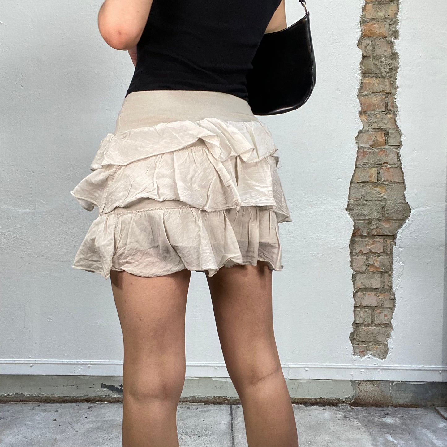 Vintage 2000's Sleaze Off White Ruffled Mini Skirt (XS)