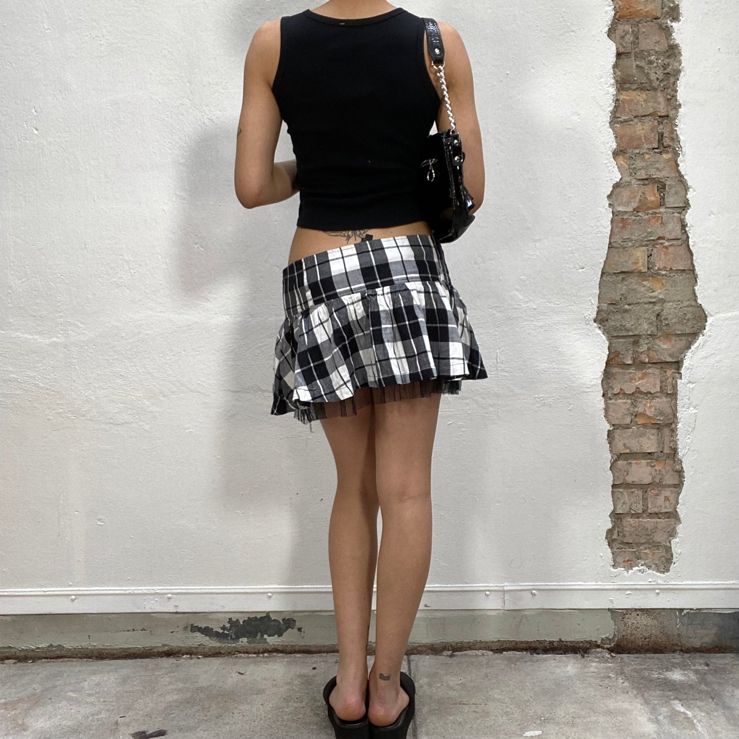 Vintage 90's Punky Black and White Plaid Mini Micro Pleated Skirt (S/M)