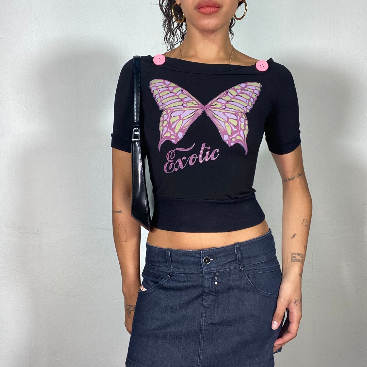 Vintage 2000's Exotic Pink Butterfly Streetwear Tee with Button Accents  (S)