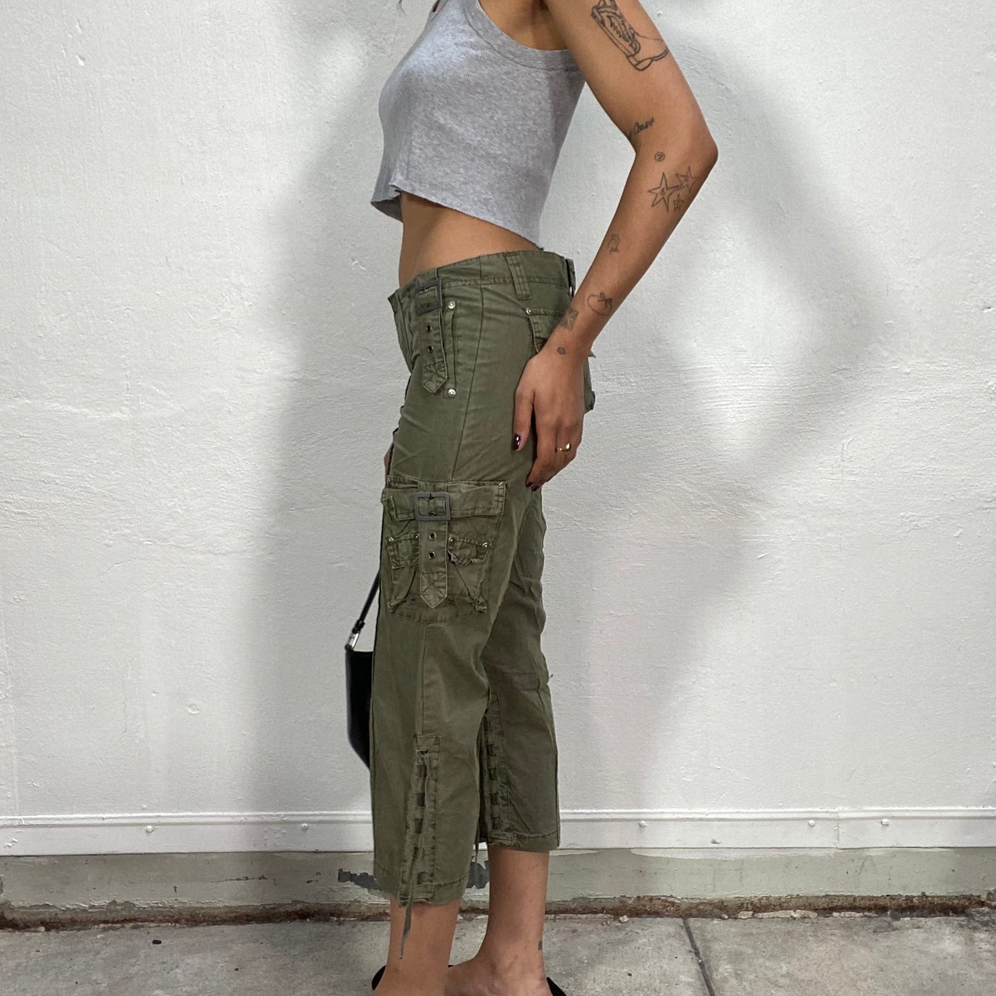 Vintage 90's Boho 3/4 Cargo Pants with Big Pockets and Tack Details (S)