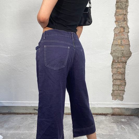 Vintage 90's Streetstyle Navy Blue Denim Capris with White Stitching (M)