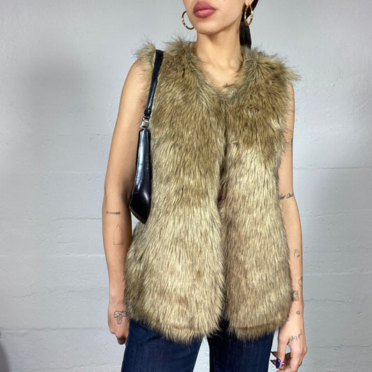 Vintage 2000's Model Off Duty Brown Fluffy Vest (M)