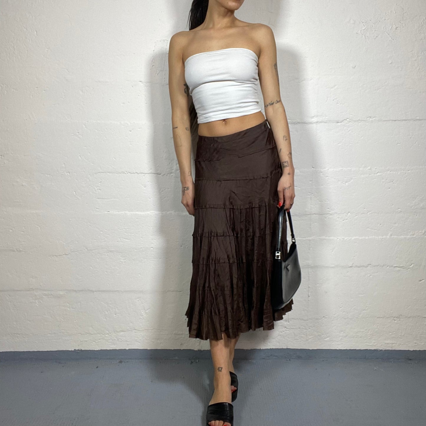 Vintage 2000's Boho Girl Brown Maxi Skirt with Layered Volant Cut (M)