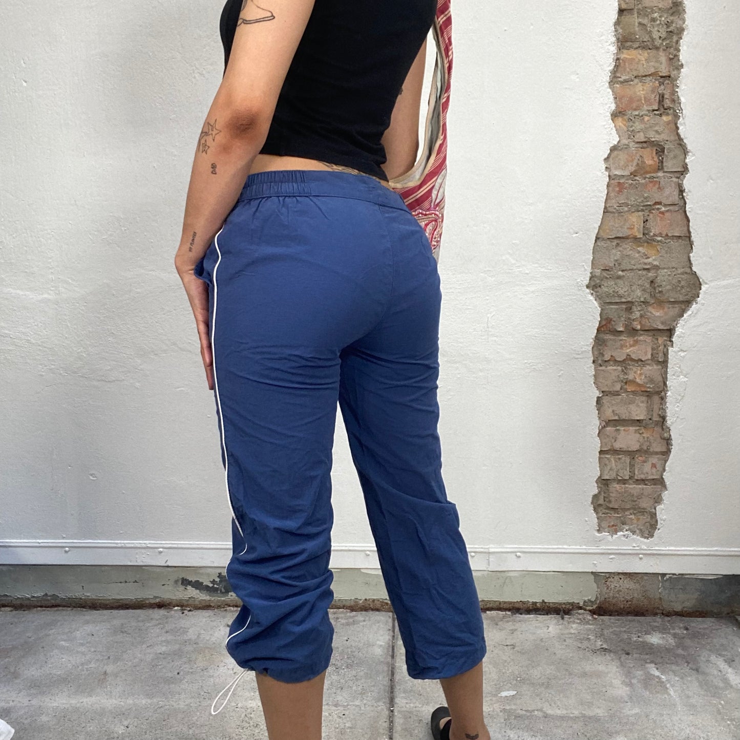 Vintage 90's Sporty Blue Capris with White Side Stripe (S)