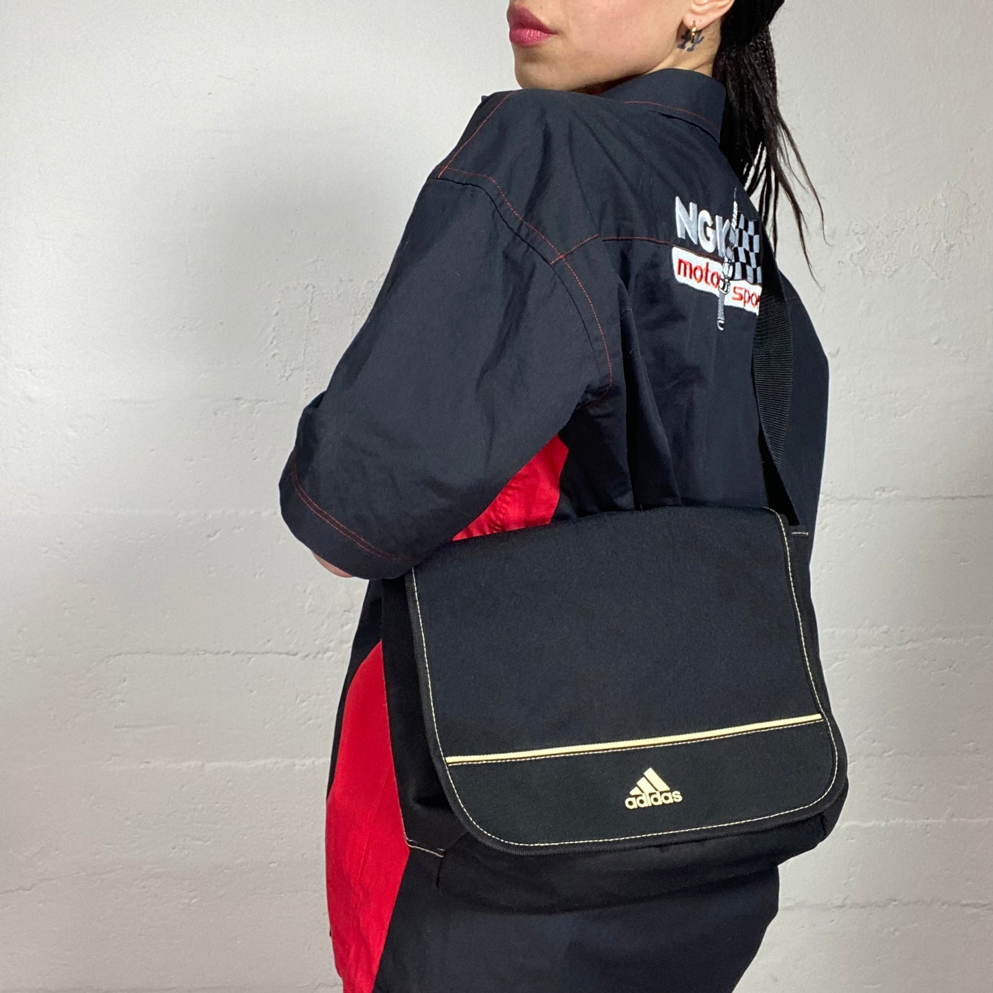 Vintage 2000's Adidas Sporty Black Crossbody Messenger Bag