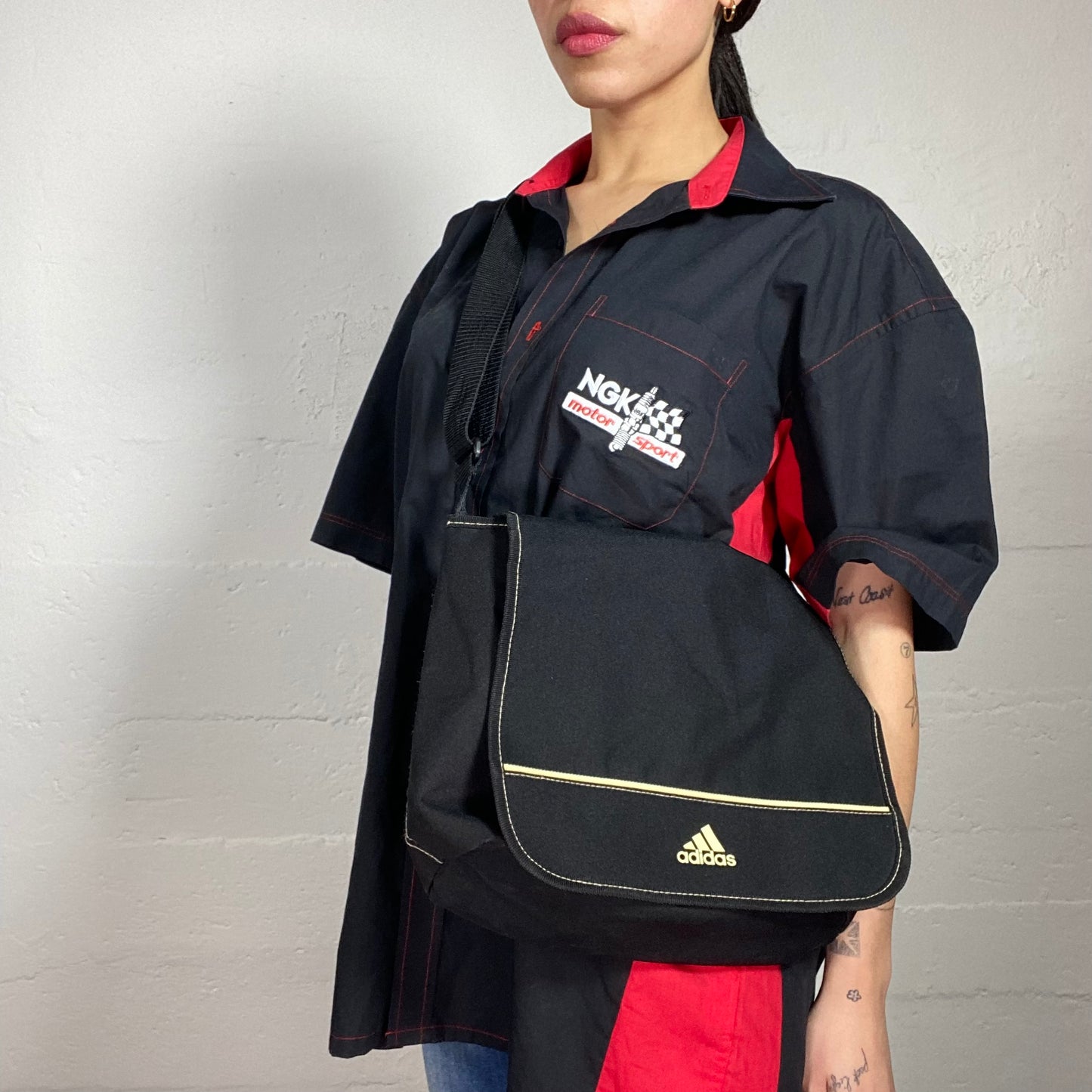 Vintage 2000's Adidas Sporty Black Crossbody Messenger Bag