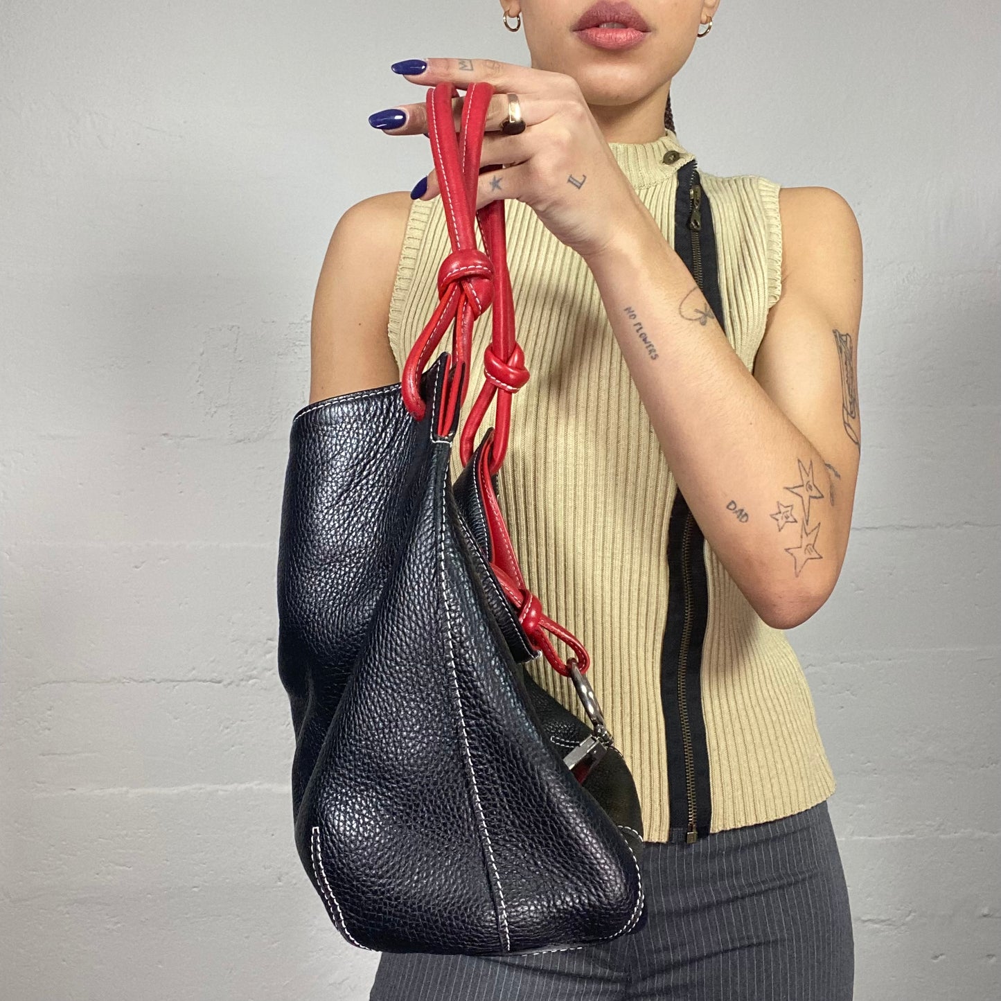 Vintage 2000's Model Off Duty Black Leather Shoulder Bag with Red Straps Detail