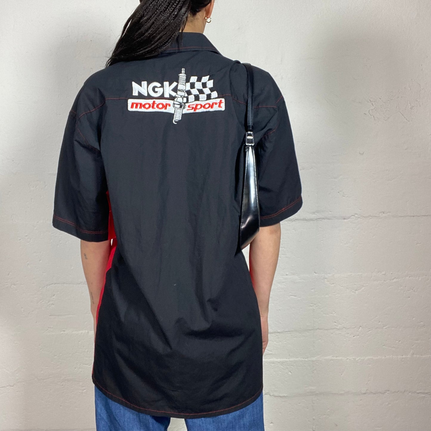 Vintage 2000's Sporty Black Bowling Button Up Shirt with Red „Motor Sport“ Embroidery Print (M)