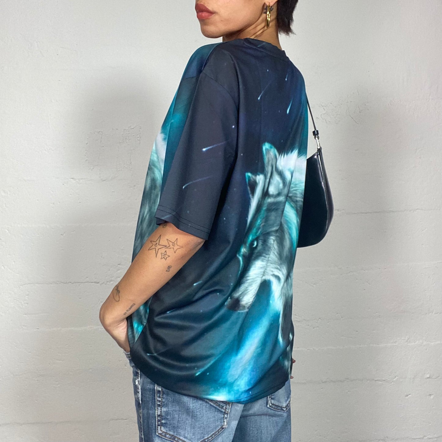 Vintage 2000's Sleaze Black Oversized Tee with Mystical Wolf Print (XL)