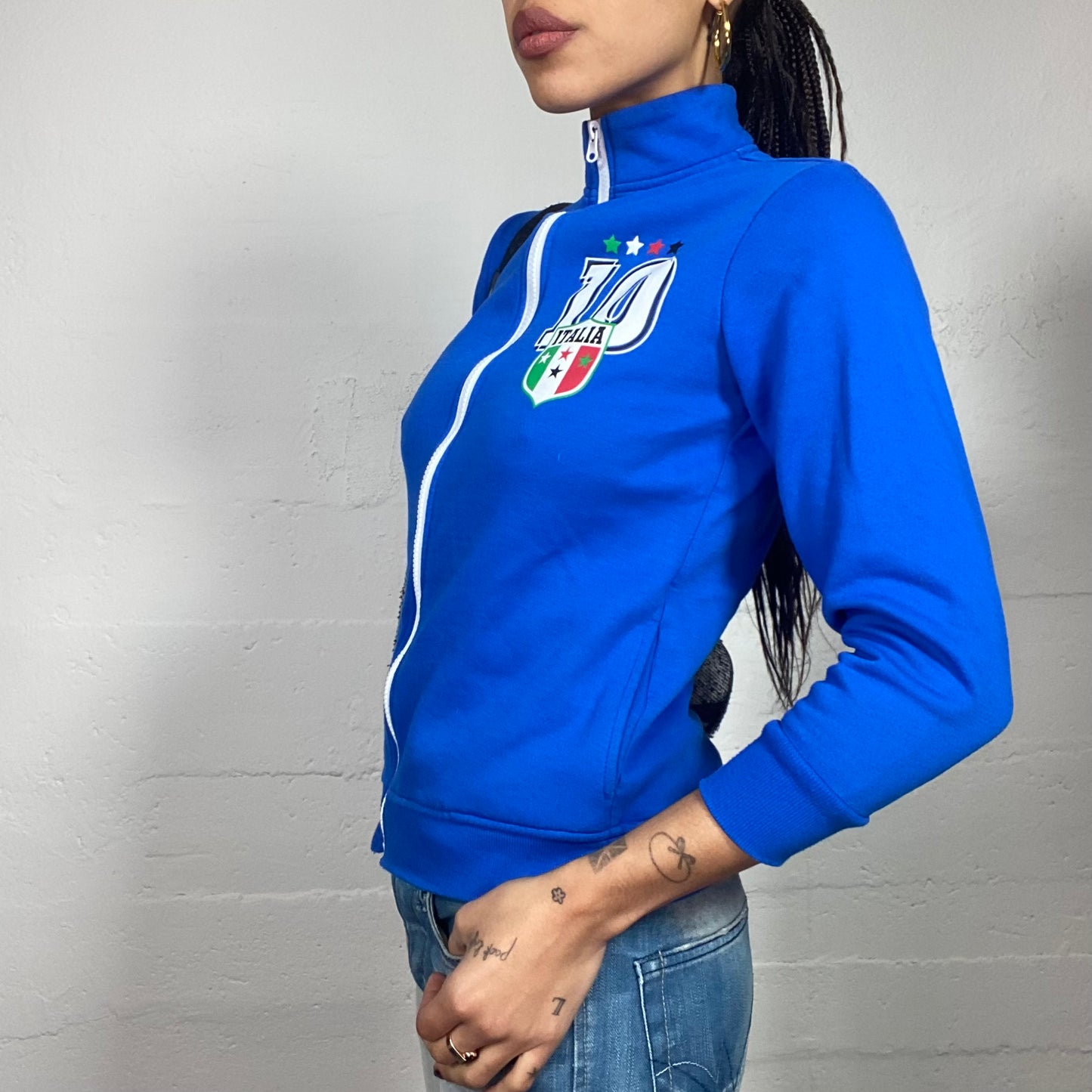 Vintage 2000's Guido Electric Blue Zip Up Sweater with "10 Italia" Football Print (XS)
