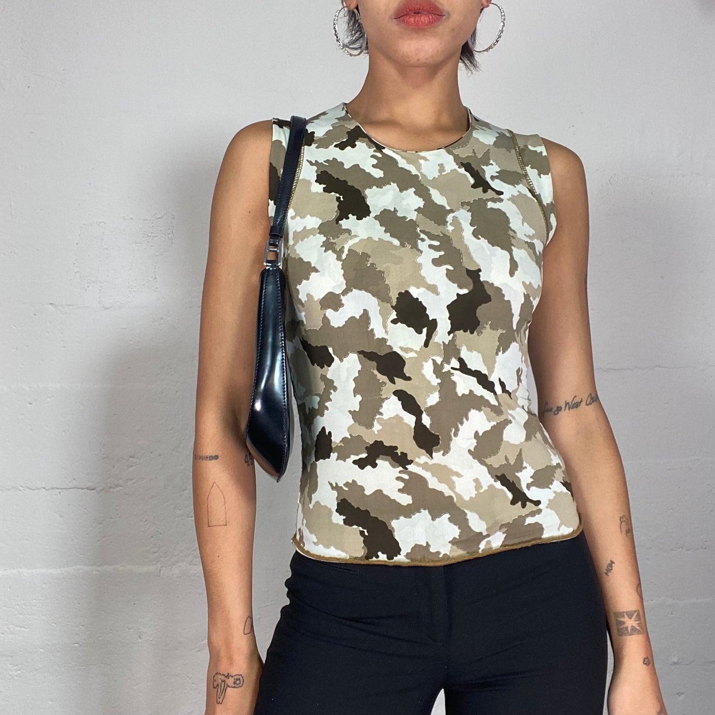 Vintage 90's Rave Khaki Top with Camouflage Print (S)