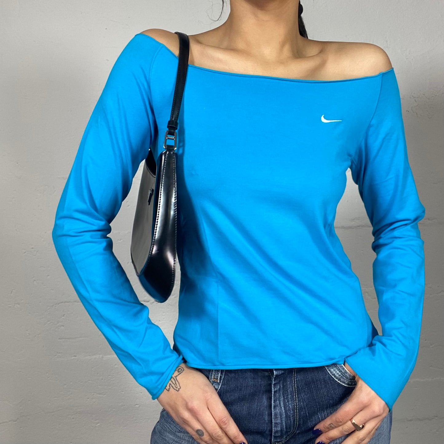 Vintage 90's Nike College Girl Aqua Blue Longsleeve Off Shoulder Top (M)