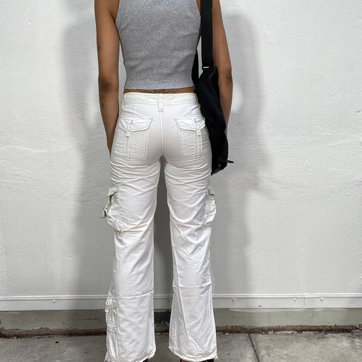 Vintage 2000's Cyber White Cargo Pants with Loose Pocket Details (S)