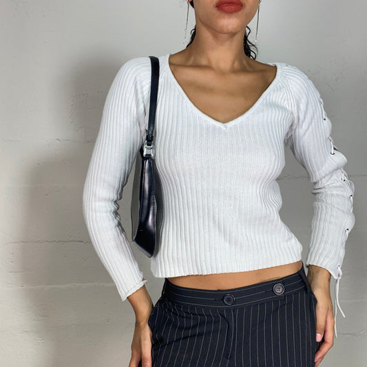 Vintage 2000's White V-Neck Pullover with Lace Up Longsleeve (S)