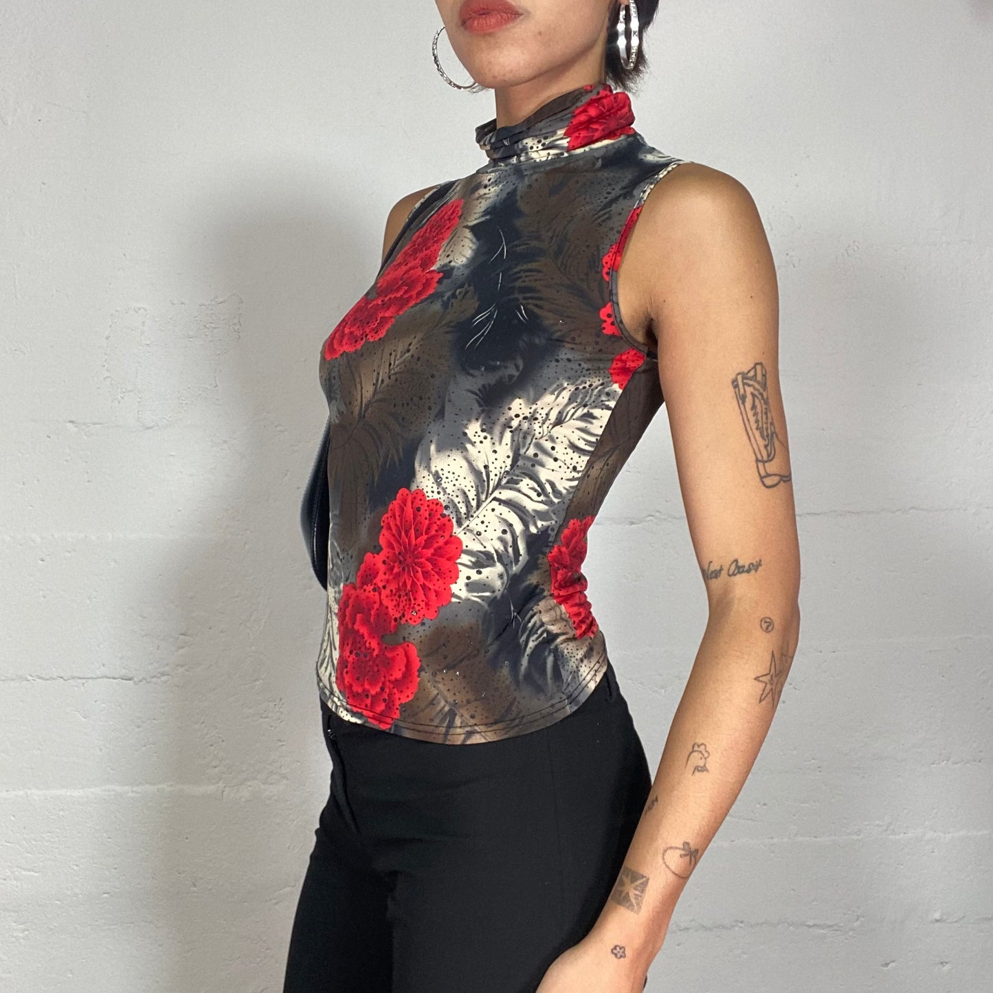 Vintage 90's Janice Black High Neck Top with Red Floral Maxi Print (S)