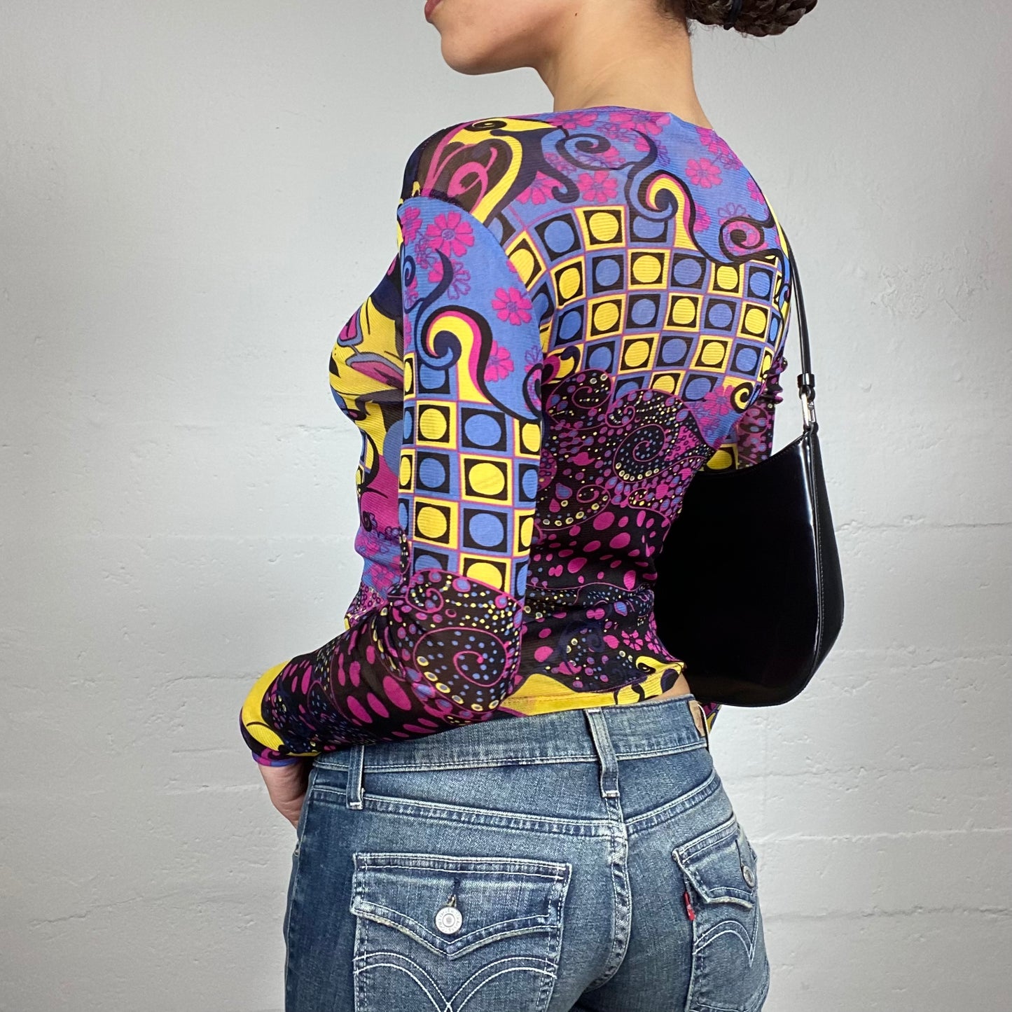 Vintage 2000's Funky Girl Black Mesh Lonngsleeve Top with Wavy Print (S)