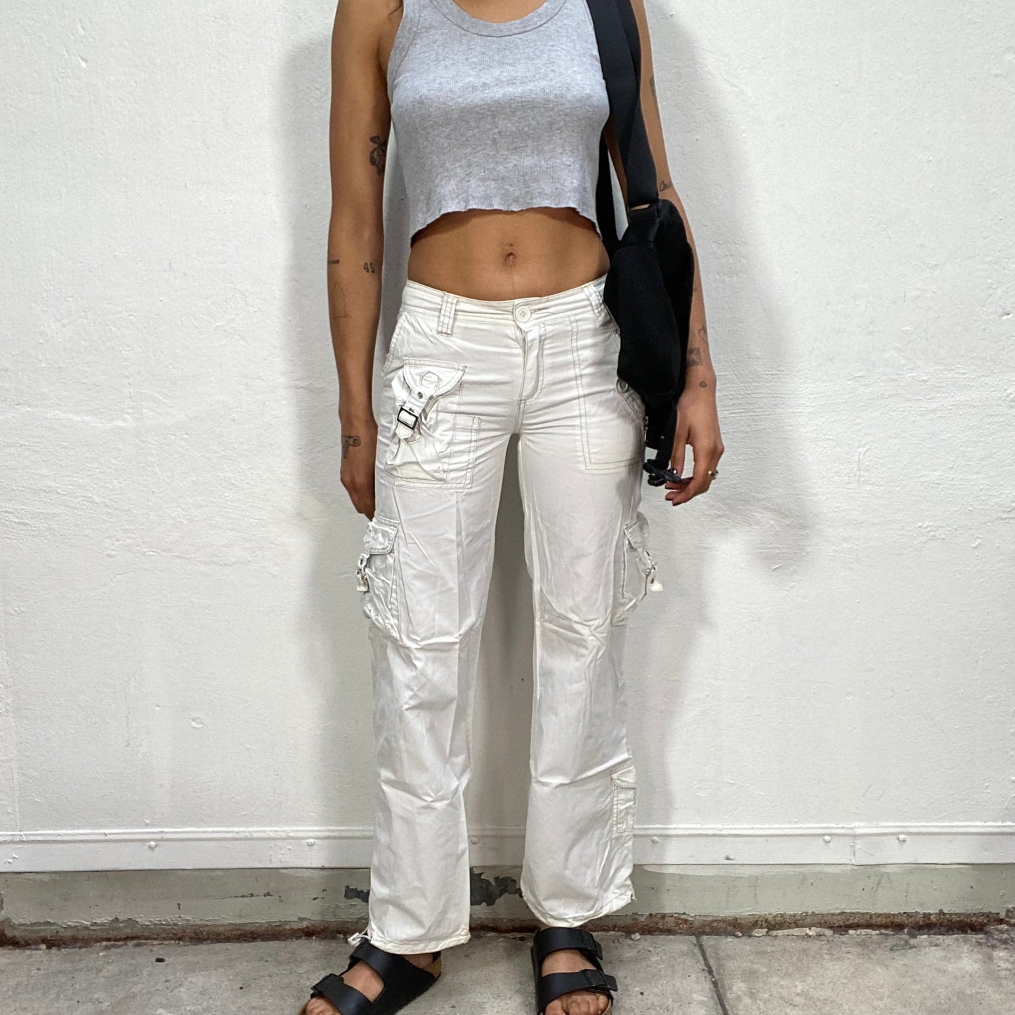 Vintage 2000's Cyber White Cargo Pants with Loose Pocket Details (S)