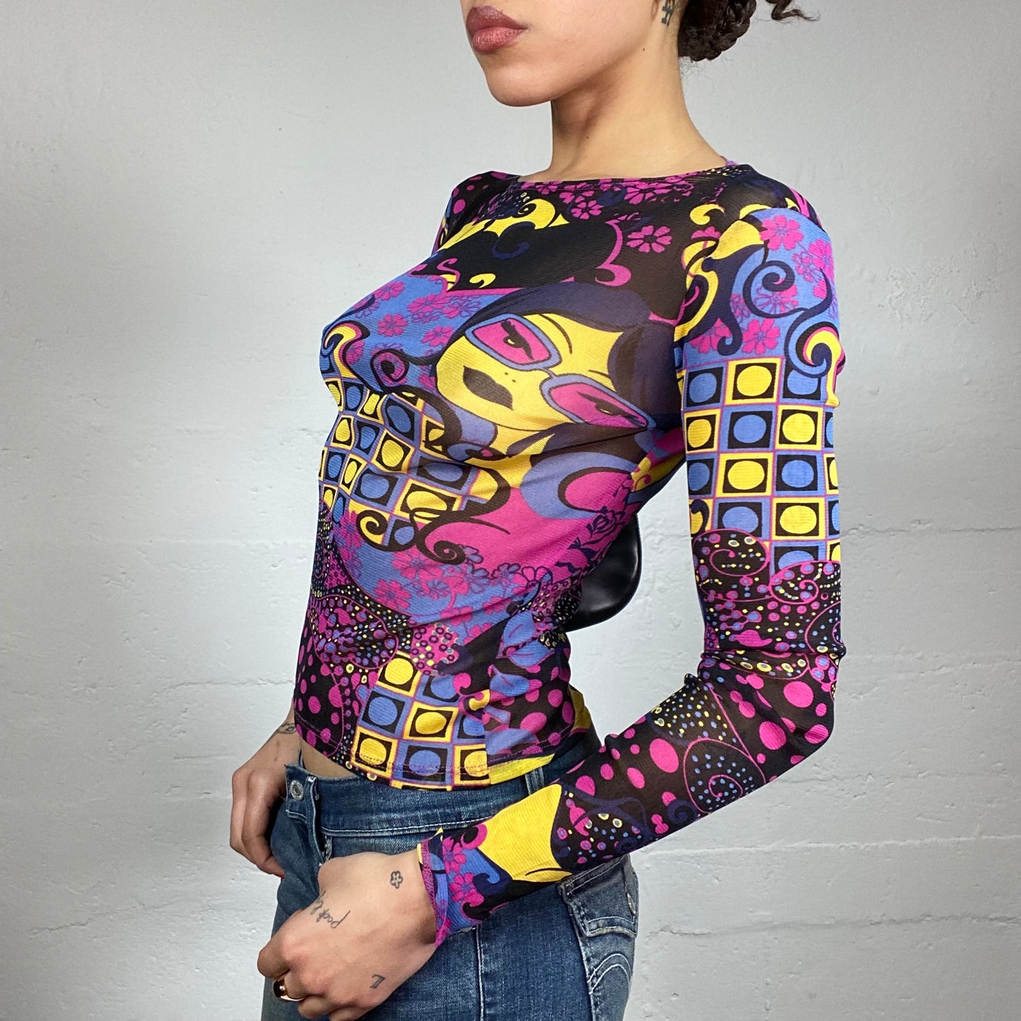 Vintage 2000's Funky Girl Black Mesh Lonngsleeve Top with Wavy Print (S)