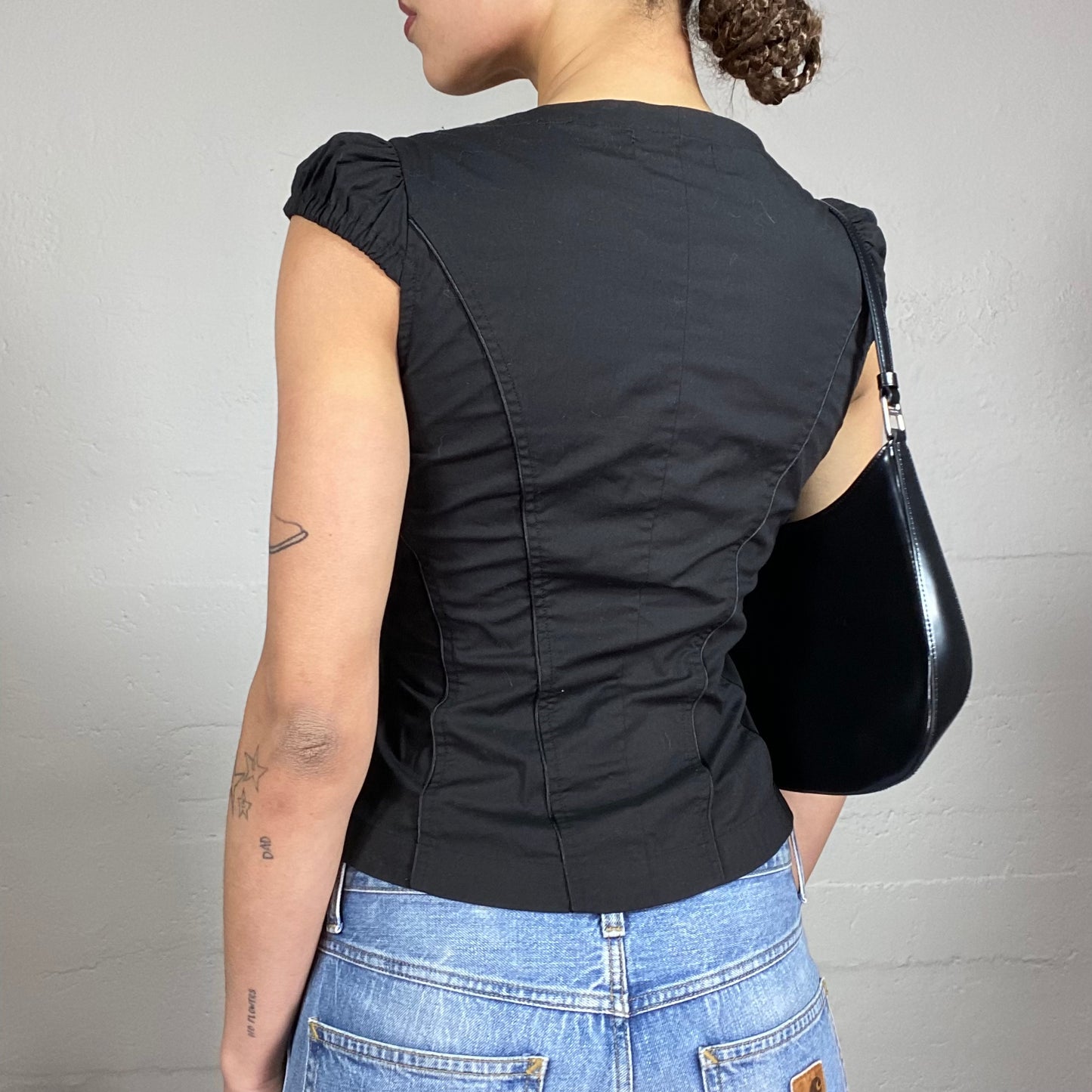 Vintage 2000's Romantic Girl Black Corset Top with Milkmaid Sleeves Detail (S/M)